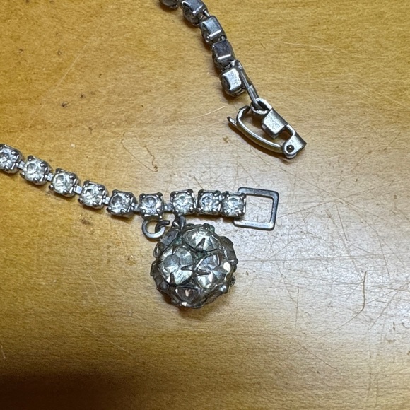 Elegant Rhiestone Bracelet with Crystal Charm - Picture 2 of 3